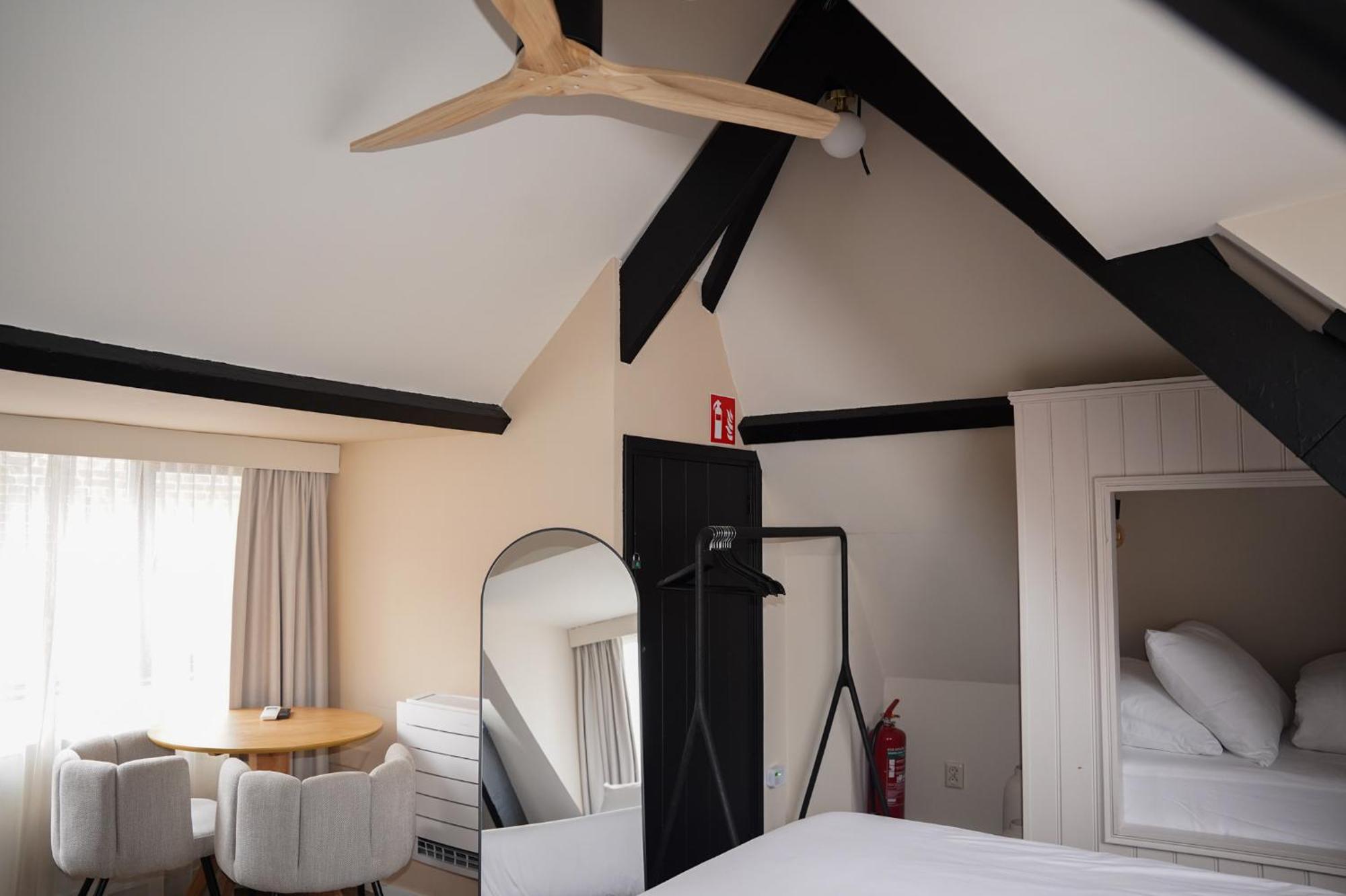 Boutique Hotel Johannes เดลฟท์ ภายนอก รูปภาพ