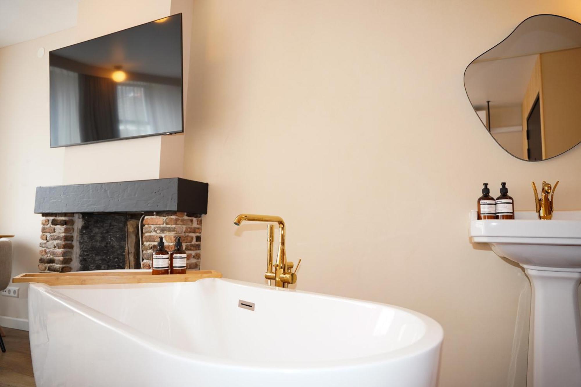 Boutique Hotel Johannes เดลฟท์ ภายนอก รูปภาพ