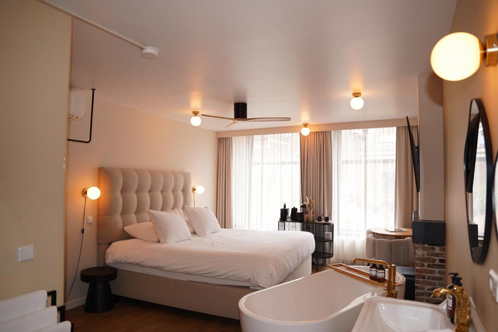 Boutique Hotel Johannes เดลฟท์ ภายนอก รูปภาพ
